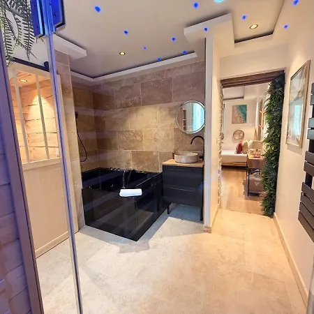La Parenthese Remoise With Sauna And Jacuzzi Daire *