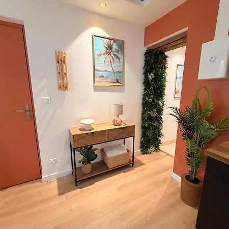 Daire La Parenthese Remoise With Sauna And Jacuzzi *